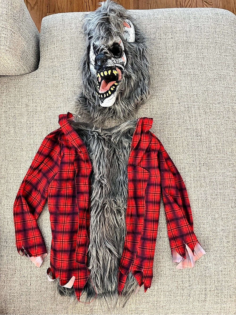 Halloween Kids Werewolf Costume Mask and Fur/Shirt Size Small